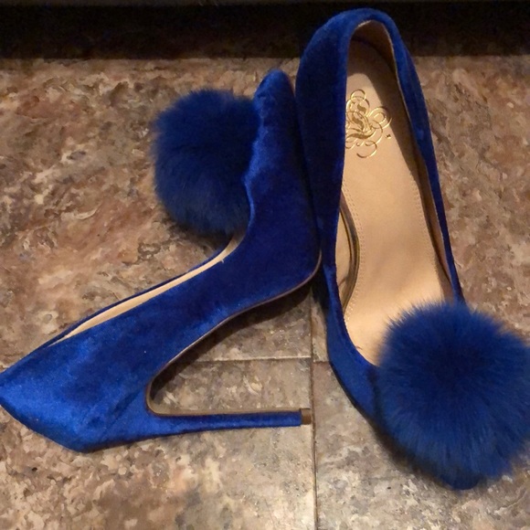 Heels - Picture 2 of 3